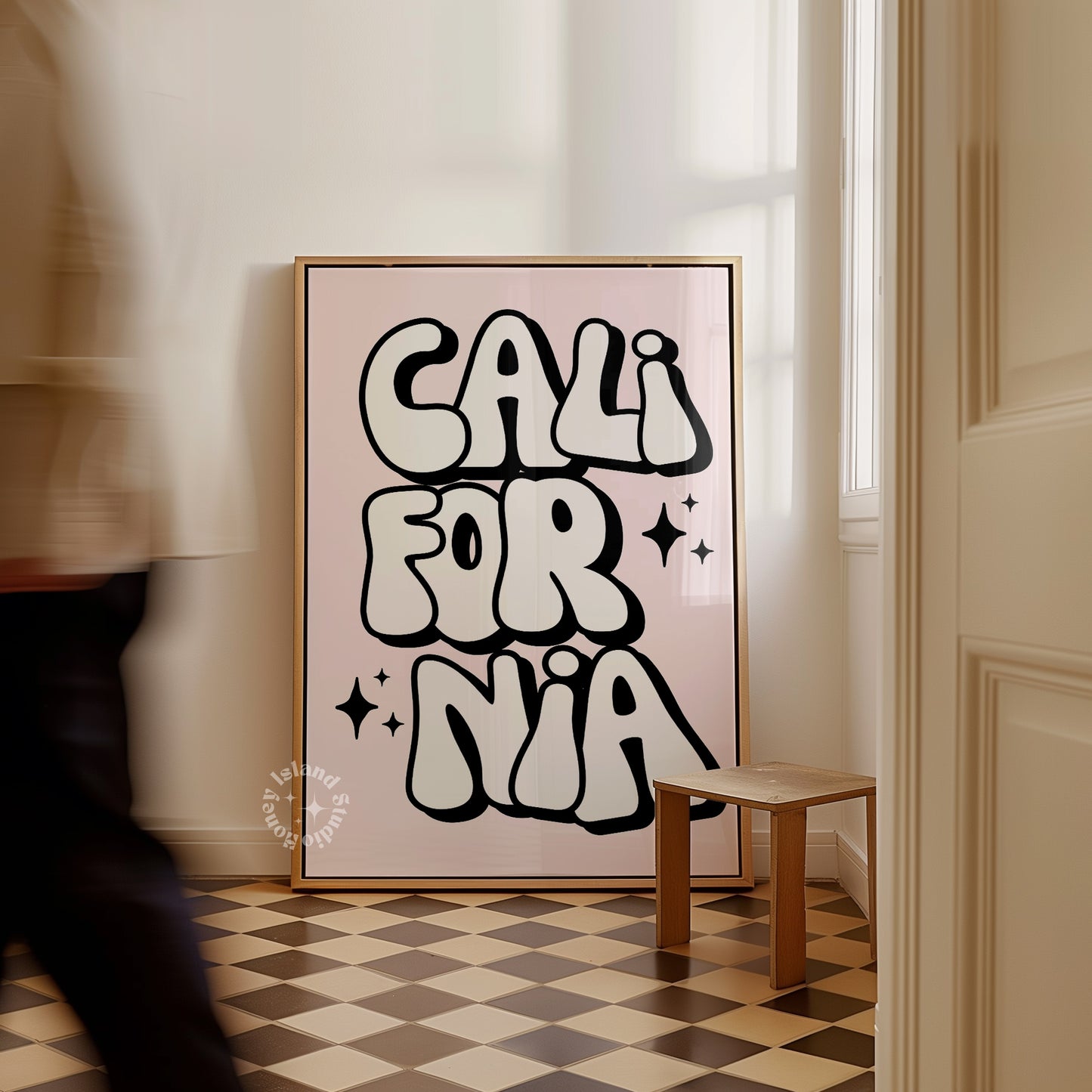 Disco-inspired groovy wall decor with California theme – bold and stylish funky print