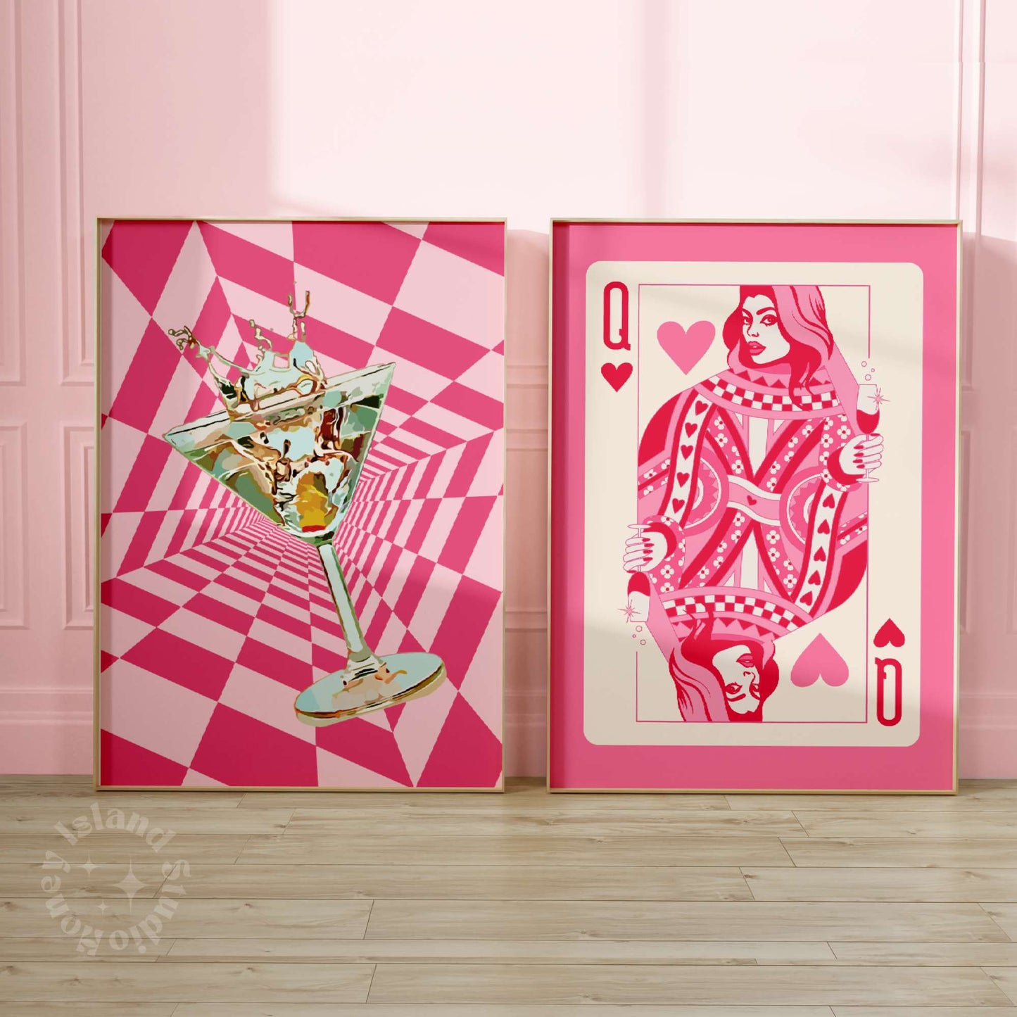 Queen of Hearts Champagne Poster - Pink