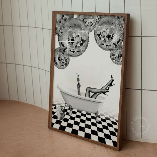 bahtroom wall decor champagne disco