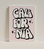 Trendy dorm decor featuring retro California design – ideal for creating a groovy space

